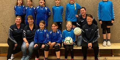 erster Spieltag der beiden U 10- Faustballjugendlichen